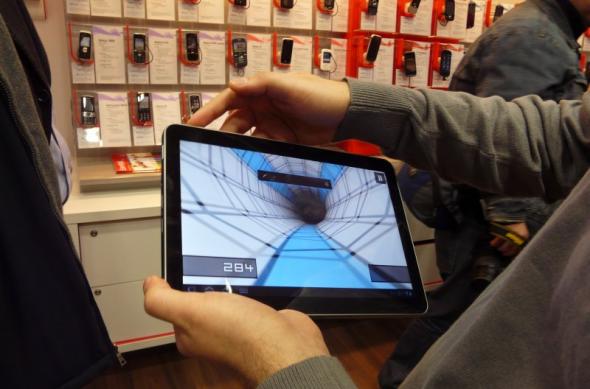 Samsung Galaxy Tab 10.1v acum la Vodafone România - iată cronica evenimentului de lansare de la Magazinul Cocor (Video): p1190670jpg.jpg