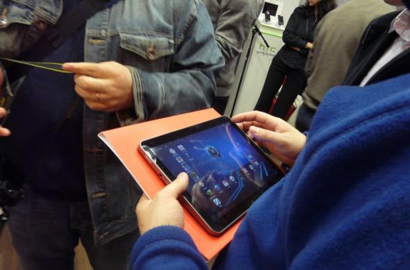 Samsung Galaxy Tab 10.1v acum la Vodafone România - iată cronica evenimentului de lansare de la Magazinul Cocor (Video): p1190631jpg.jpg