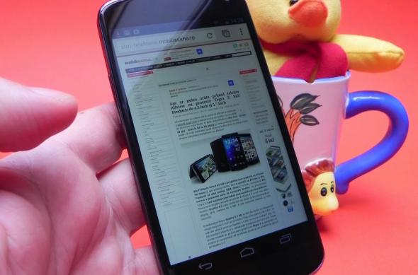 Review Google Nexus 4: baterie bună, OS atractiv, dezamăgire În rest (Video): google_nexus_4_review_mobilissimo_ro_17jpg.jpg