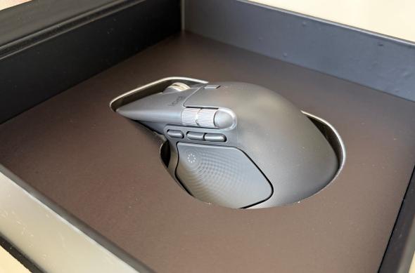 Logitech MX Master 4 - Unboxing: Logitech-MX-Master-4-Unboxing_ (3).jpg