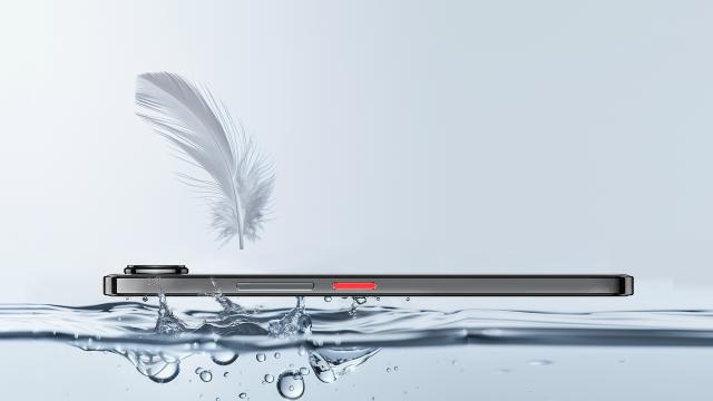 <b>Preț și disponibilitate nubia Air în România</b>Și cei de la ZTE au intrat în competiția pentru cel mai subțire smartphone alături de Apple cu iPhone Air și Samsung cu Galaxy S25 Edge, iar răspunsul se numește nubia Air. De astăzi ajunge listat și pe plan local și stiți deja ce înseamnă