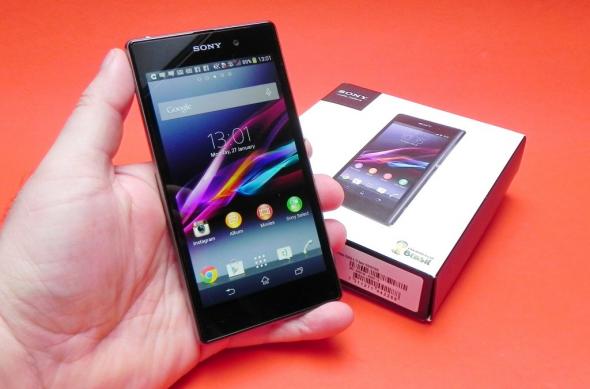 Sony Xperia Z1 Review: un cameraphone Android foarte bun, dar nimic mai mult de atât (Video): sony_xperia_z1_review_mobilissimo_ro_02jpg.jpg