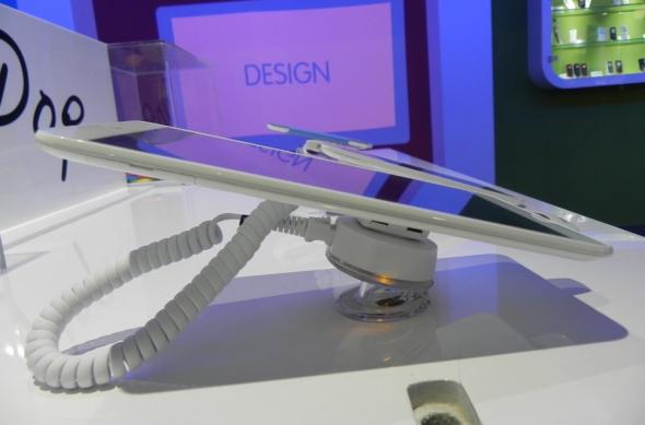 MWC 2014: Alcatel OneTouch Pop 7S hands on preview - o tabletă 4G cu preț accesibil și KitKat la bord (Video): dscn4826jpg.jpg