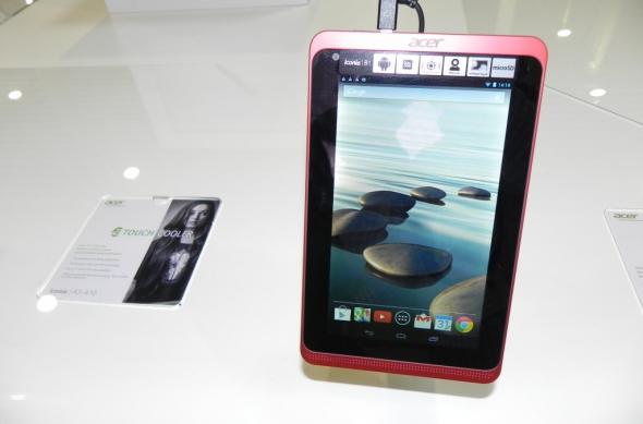 Acer Iconia B1-720 hands on preview: tableta dual core accesibilă și compactă (Retro MWC 2014 - Video): dscn5067jpg.jpg