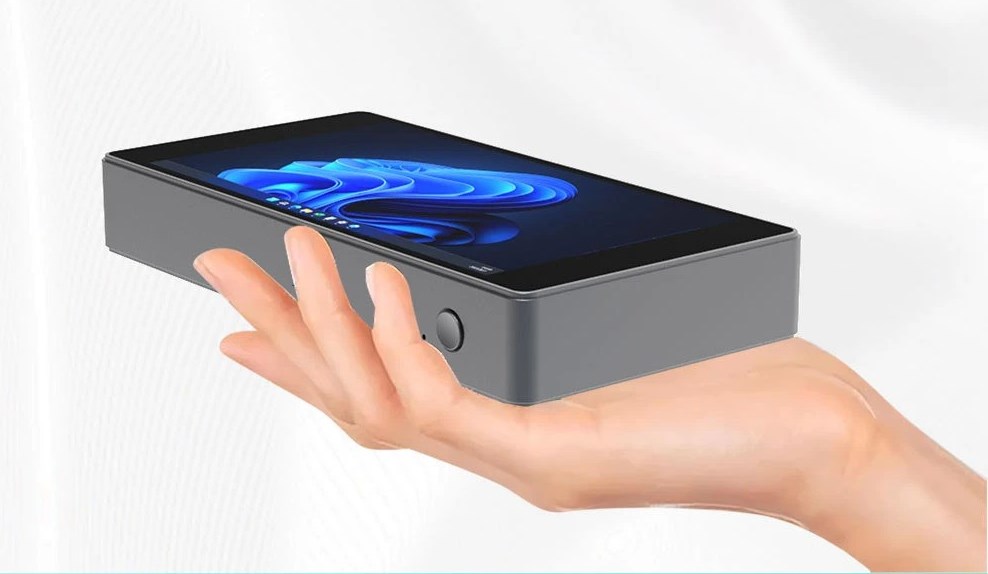 Acest mini PC cu ecran tactil integrat se poate cumpăra astăzi pentru sub 1000 de lei de pe GeekBuying