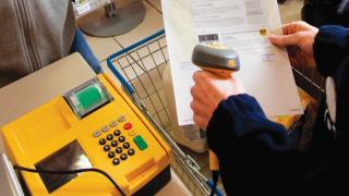 Taxa PayPoint de 4 lei la plata facturilor: cine o încasează, de ce apare și cum o poți evita