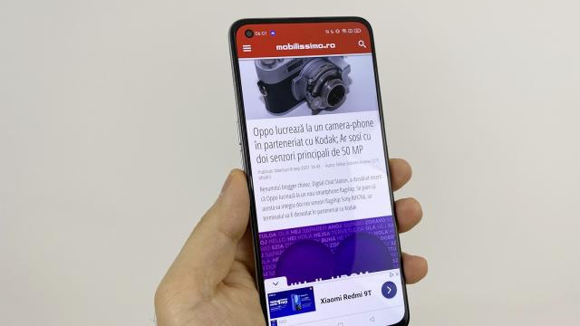 <b>realme GT Master Edition: Display generos cu luminozitatea, refresh rate numai bun de gaming</b>realme GT Master Edition vine cu acelaşi ecran ca şi realme GT 5G, adică un Super AMOLED de 6.43 inch, cu rezoluţie de 2400 x 1080 pixeli, refresh rate de 120 Hz şi orificiu în ecran pentru camera selfie. Integrează şi cititorul de amprente optic apropo