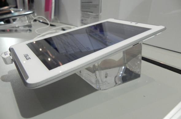 ASUS FonePad 7 LTE hands on preview: același FonePad accesibil, acum cu versiuni LTE și dual SIM (Retro MWC 2014 - Video): dscn5080jpg.jpg