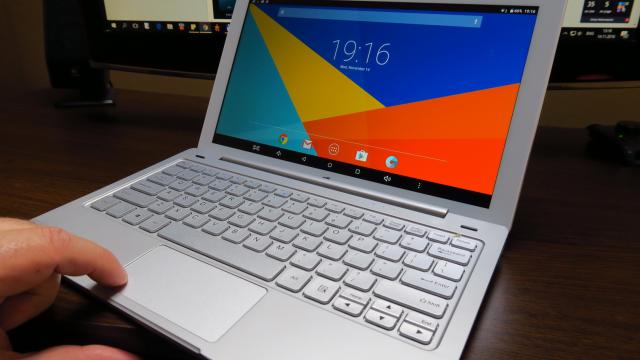 <b>Teclast TBook 16 Pro: Benchmark-uri în norma chineză, fără recorduri</b>Cu ochii închişi am început să ghicesc ce tablete au procesor Intel Cherry Trail şi ce tablete apelează la altă soluţie, pachetul hardware Cherry Trail + 4 GB RAM fiind clasic deja. Teclast TBook 16 Pro se încadrează în această categorie şi vine cu un..