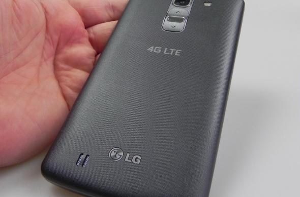 LG G Pro 2 review: phablet cu design atractiv, acustică foarte bună, dar baterie ușor dezamăgitoare (Video): lg_g_pro_2_review_025jpg.jpg