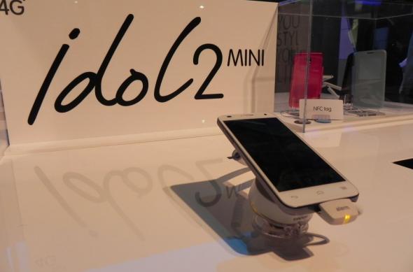 Alcatel One Touch Idol 2 Mini hands on preview: model dual SIM midrange cu interfață jucăușă (Retro MWC - 2014 Video): dscn4897jpg.jpg