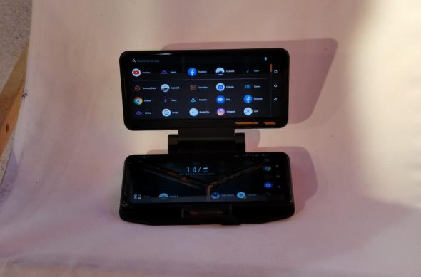 ASUS ROG Phone II și TwinView Dock II (galerie foto): ASUS-ROG-Phone-2_531.jpg