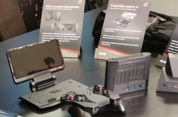 ASUS ROG Phone II și TwinView Dock II (galerie foto): ASUS-ROG-Phone-2_841.jpg