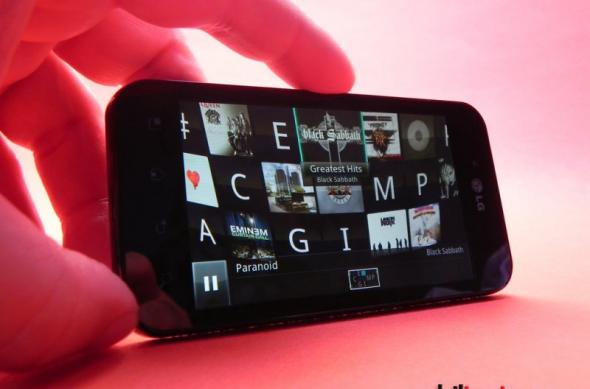 Review LG Optimus Black - display atractiv, preț de invidiat și Android customizat (Video): lg_optimus_black_11.jpg