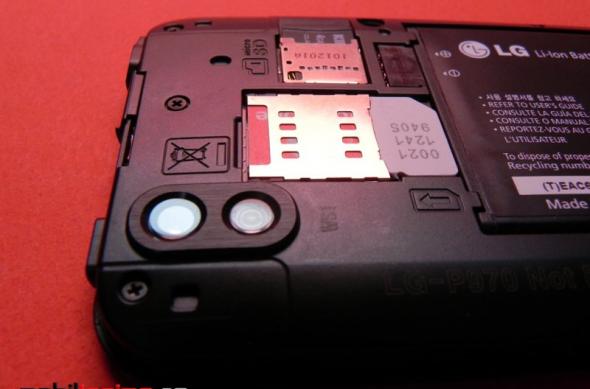 Review LG Optimus Black - display atractiv, preț de invidiat și Android customizat (Video): lg_optimus_black_06.jpg