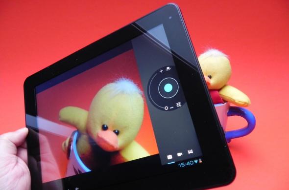 Review E-Boda Supreme IPS Dual Core X200: probleme cu indicatorul bateriei, resetări, supraÎncălziri (Video): review_e_boda_supreme_ips_dual_core_x200_mobilissimo_02jpg.jpg