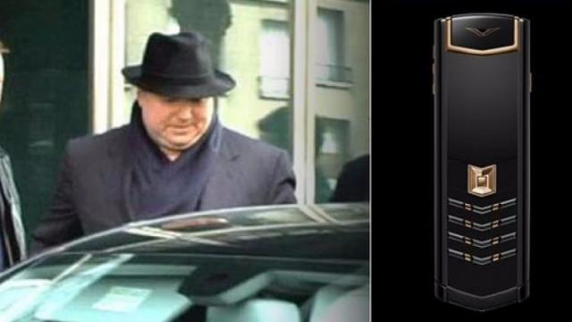 <b>Brandul Vertu vândut către un om de afaceri din Turcia, exilat în Europa</b>După ce a fost vândut de Nokia către o firmă din domeniul financiar în 2012, brandul Vertu se apropie de o nouă tranzacţie. De această dată ea îl aduce în portofoliul unui om de afaceri turc exilat în Europa. Afaceristul Hakan Uzan este fondatorul operato