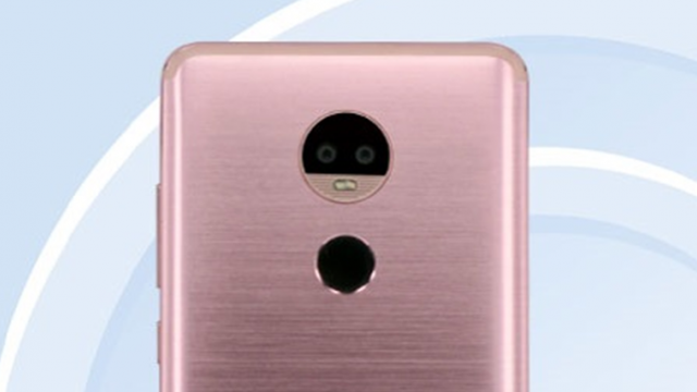 <b>LeEco X850 va fi lansat oficial pe 11 aprilie; phablet cu procesor SD821 și cameră duală</b>Compania chineză LeEco are programat un eveniment pentru data de 11 aprilie, zi în care va prezenta oficial smartphone-ul LeEco X850, produs echipat cu procesor quad-core Qualcomm Snapdragon 821 și 6 GB RAM. Tot aici ar putea debuta și acel produs