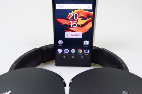 Căști Bluetooth on-ear Sony MDR-XB950BT: Sony-Xperia-X-Compact_008.JPG