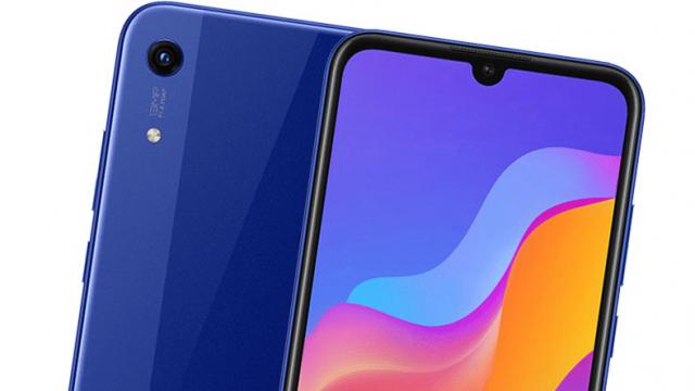 <b>Huawei Honor 8A primeşte o listare oficială: specificaţii, imagini oficiale şi preţ</b>Huawei continuă să diversifice seria Honor, propunându-ne noul model Honor 8A. Acesta ar trebui să debuteze pe 8 ianuarie, dar a fost deja listat online, cu tot cu preţ, specificaţii şi imagini oficiale. Le comentam mai jos.