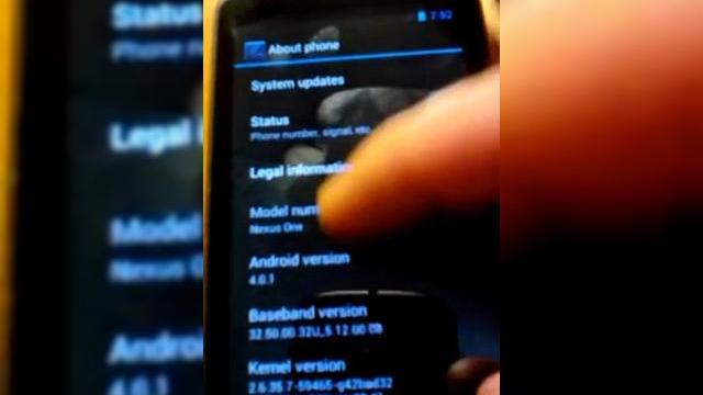 <b>Nexus One rulează Android Ice CreamSandwich... greu deocamdată (Video)</b>Android 4.0 Ice Cream Sandwich a fost anunțat oficial cu o săptămână în urmă și tot ce am primit de atunci au fost promisiuni cu privire la sosirea sa pe terminalele HTC, Sony Ericsson sau Motorola. Ei bine, dacă Nexus S va primi foarte curând...