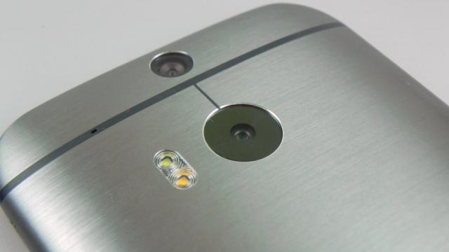 <b>HTC One M8 Review: un HTC "ONEderful", cu acustică și ecran fără cusur, cameră nu foarte convingătoare (Video)</b>HTC One M8 este urmașul celebrului HTC One, terminal flagship HTC pe 2013, care a primit numeroase distincții pentru designul și calitatea sa. Acest model a fost anunțat pe 25 martie la Londra, iar noi l-am primit în teste de curând. Ce a ieșit e...