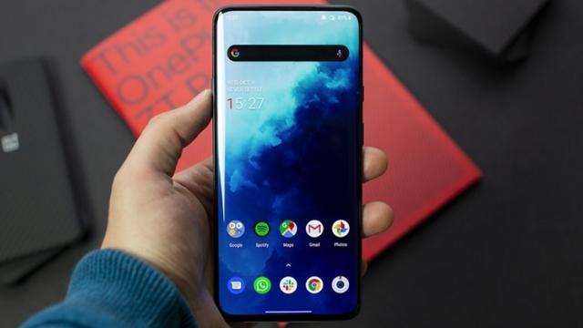 <b>DxOMark schimbă modul de evaluare a ecranelor pe dispozitivele testate</b>Anul trecut, compania franceză DxOMark a lansat un nou test audio pentru telefoane, iar anul acesta, site-ul a modificat și modalitatea de testare a camerelor. Tot în acest an, compania a lansat noi criterii pentru testarea