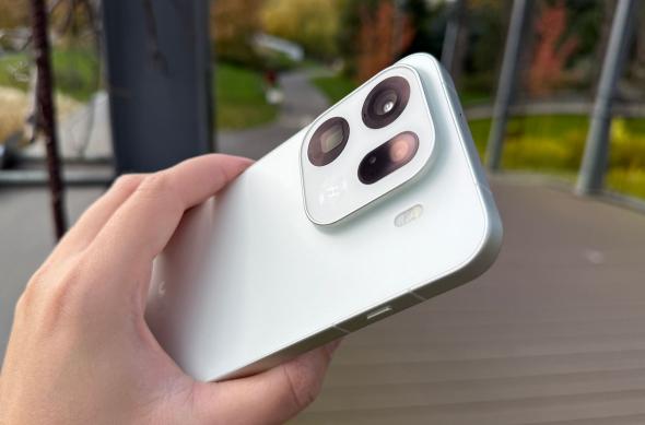 OPPO Find X9 Pro - Design(2): OPPO-Find-X9-Pro-Design_005.jpg