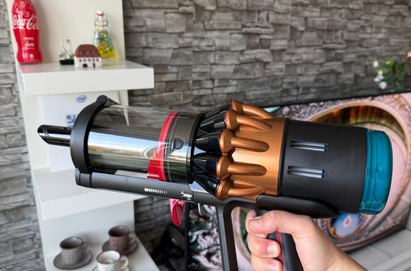 Dyson V16 Animal Submarine - Design: Dyson-V16-Design_001.jpg