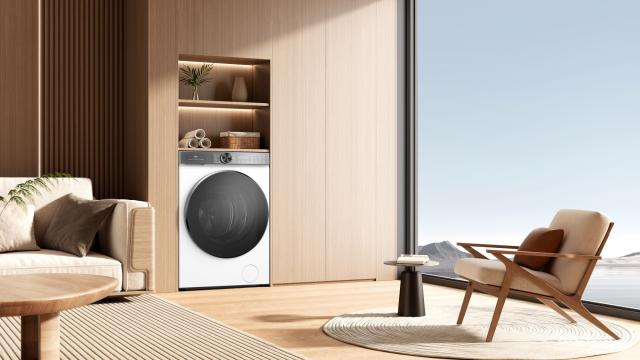 <b>TCL Super Drum P5, acum în Europa; Mașină de spălat rufe cu tambur de 540 mm și dozare automată</b>TCL anunță lansarea în Europa a unei mașini de spălat de capacitate mare, modelul Super Drum P5, echipat cu tambur de 540 mm și tehnologii gândite pentru eficiență în utilizare zilnică. Conform producătorului, noul model vine cu un sistem de spălare