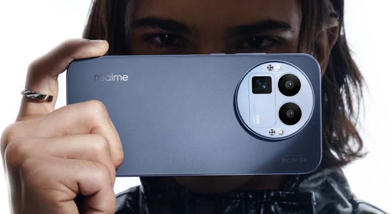 realme GT8 Pro așteptat din noiembrie și în Europa! Are 7000 mAh, Snapdragon 8 Elite Gen5