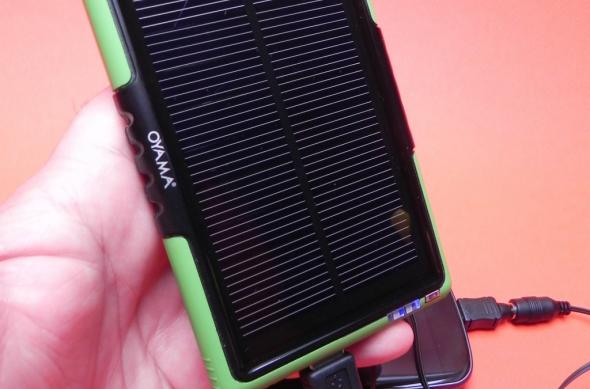 Review baterie externă solară/PowerMax Oyama - banca de energie ideală pentru telefon și tabletă (Video): dscn0495.jpg