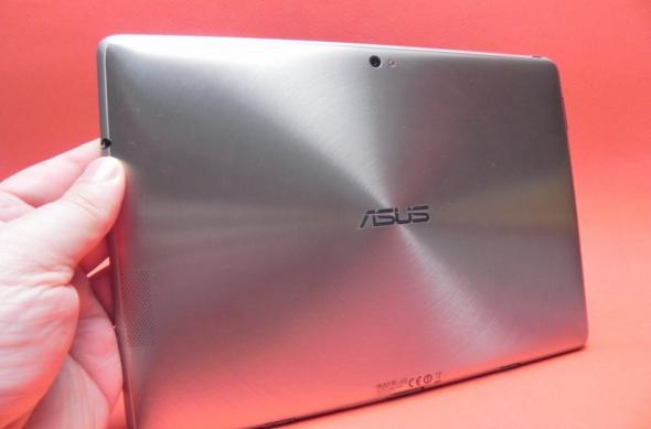 Review ASUS Transformer Prime - prima tabletă quad-core Tegra 3 surprinde plăcut prin performanta grafică, display și promite revoluția cu Android 4.0! (Video): asus_eee_pad_transformer_prime_review_mobilissimo_ro_21.jpg