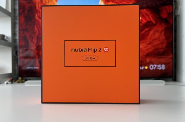 ZTE Nubia Flip 2 - Unboxing: IMG_7829.jpg
