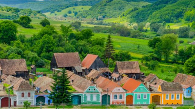 <b>ANCOM vrea să afle numărul REAL de localităţi cu reţele broadband capabile; Va desfăşura o consultare publică</b>ANCOM a anunţat desfăşurarea unei consultări publice pe tema localităţilor acoperite cu reţele publice fixe de comunicaţii de bandă largă. Acest proiect e util pentru îndeplinirea obiectivelor din PNRR (Planul Naţional de Redresare