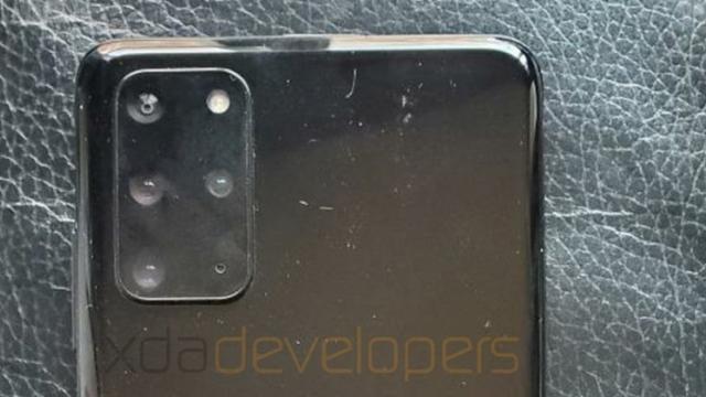 <b>Samsung Galaxy S20+ are detaliate funcțiile camerei foto; Senzor principal IMX555 de 12 mpx și filmare 8K@30fps</b>Continuă dezvăluirile din jurul lui Samsung Galaxy S20+ și dacă ieri vedeam fotografii reale credibile, iată că astăzi avem detalii extra despre funcțiile camerei foto. Detaliile vin de la publicația XDA-Developers care