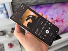 Motorola RAZR Fold: Acustică stereo semnată Bose, cu bas, voci clare și volum puternic