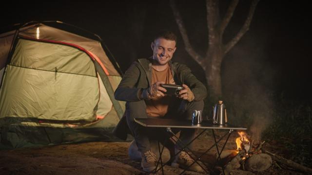 <b>Oukitel WP19, telefonul robust pentru aventuri outdoor și cu baterie uriașă de 21000 mAh, este acum disponibil global</b>Telefonul ideal pentru aventurieri în această vară trebuie să fie Oukitel WP19, un monstru cu baterie de 21000 mAh creat pentru exploratori outdoor și desigur cu o rezistență deosebită la cele mai aprige condiții. Smartphone-ul a avit recent