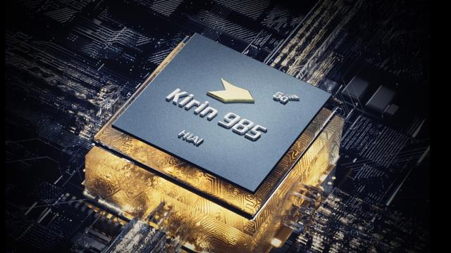 <b>Huawei anunţă procesorul Kirin 985, cu tehnologie pe filament de 7 nm, suport 5G chiar și la viteze mari de deplasare</b>Pe lângă telefoanele Honor 30 anunţate ieri, Huawei a dezvăluit şi un nou procesor, modelul Kirin 985. Acesta este bazat pe procesul de 7 nm şi vine cu suport 5G. În acest moment Huawei are în portofoliu nu mai puţin de 3 procesoare 