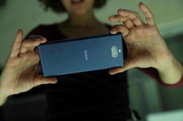 Fotografii hands-on cu Xperia 10 şi Xperia 10 Plus (leak): Xperia-2019-MWC_10-640x427.jpg