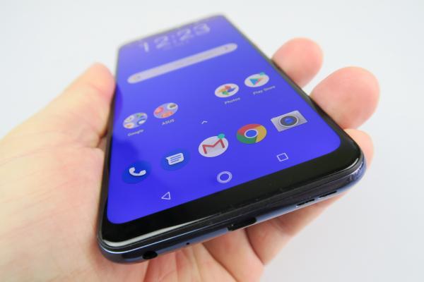 ASUS ZenFone Max Pro (M2): Multimedia cu sunet bine amplificat, acustică excelentă la jocuri