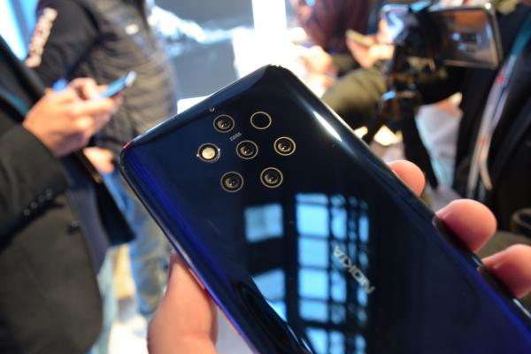 MWC 2019: Nokia 9 PureView - Prezentare hands-on de la #MWC2019 din Barcelona