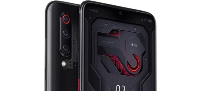 Xiaomi Mi 9 în varianta cu spate transparent aduce și un plus la nivel de cameră foto; Senzorul principal are diafragmă f/1.47