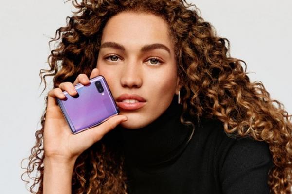 Stoc epuizat în sub 8 ore pentru Samsung Galaxy Z Flip la debutul din Coreea de Sud
