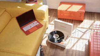 Packard Bell revine după 100 de ani cu DotBook și o gamă neașteptat de variată de gadgeturi