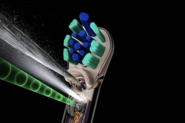 Dyson lansează CameraJet, periuța electrică de 500 de dolari care vede printre dinți și folosește automat jeturi de apă