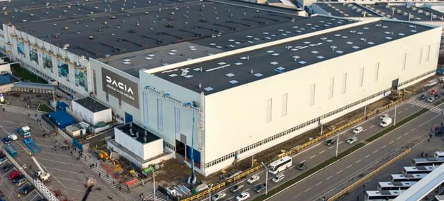 Constructorii chinezi intră în fabricile auto ale Europei – precedentul Ford–Geely din Valencia arată ce ar putea însemna această schimbare pentru Dacia Mioveni și Ford Craiova