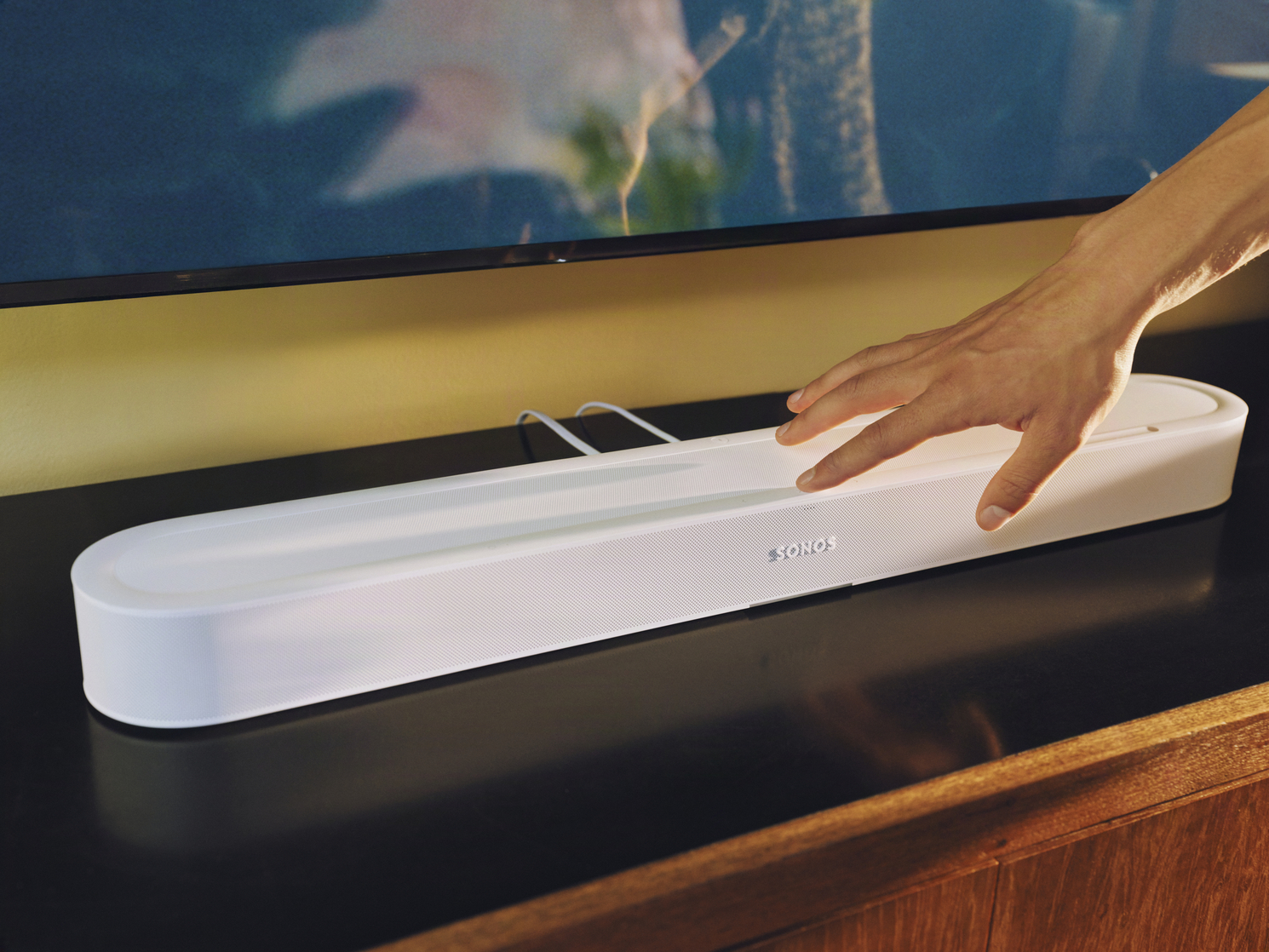 Nouă drivere în 75 cm: Sonos Beam Ultra încearcă să aducă experiența Arc într-un format compact