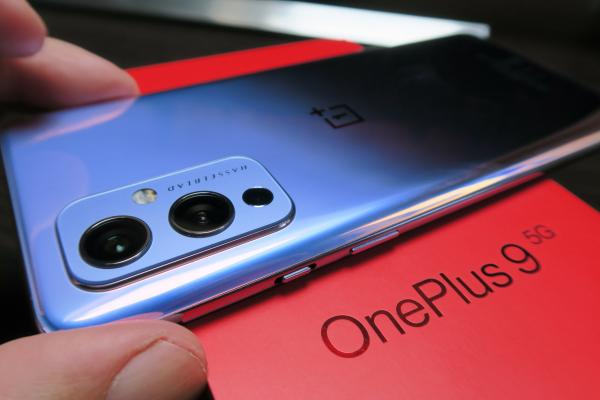 OnePlus 9 Unboxing și primele impresii: un locotenent ceva mai competent pentru flagship
