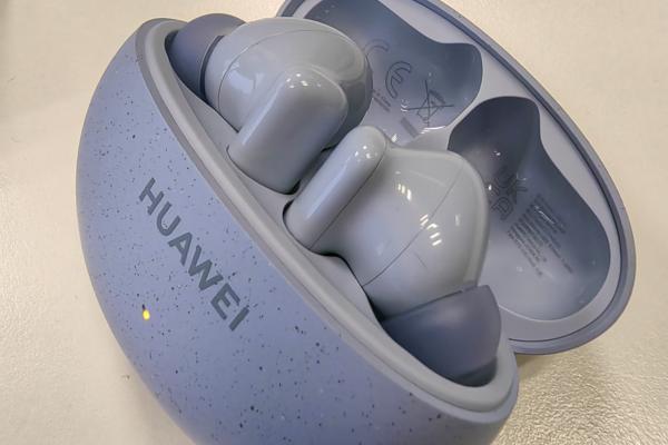 Huawei FreeBuds 5i - Fotografii hands-on